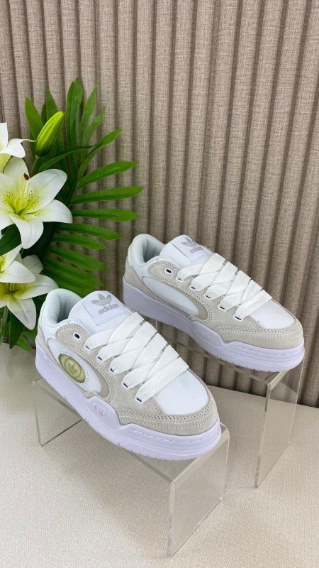 سنيكر | Sneakers 