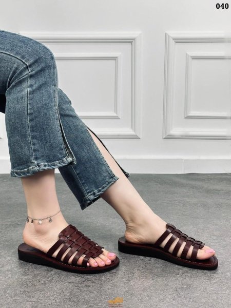 أحذية نسائية مصنوعة يدوياً | Women Handmade Shoes